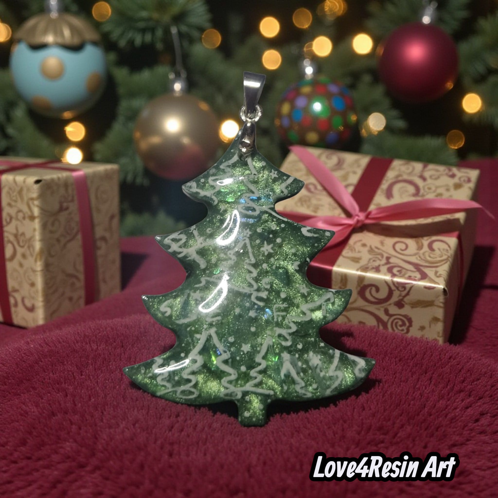 PANDANTIV Christmas Tree