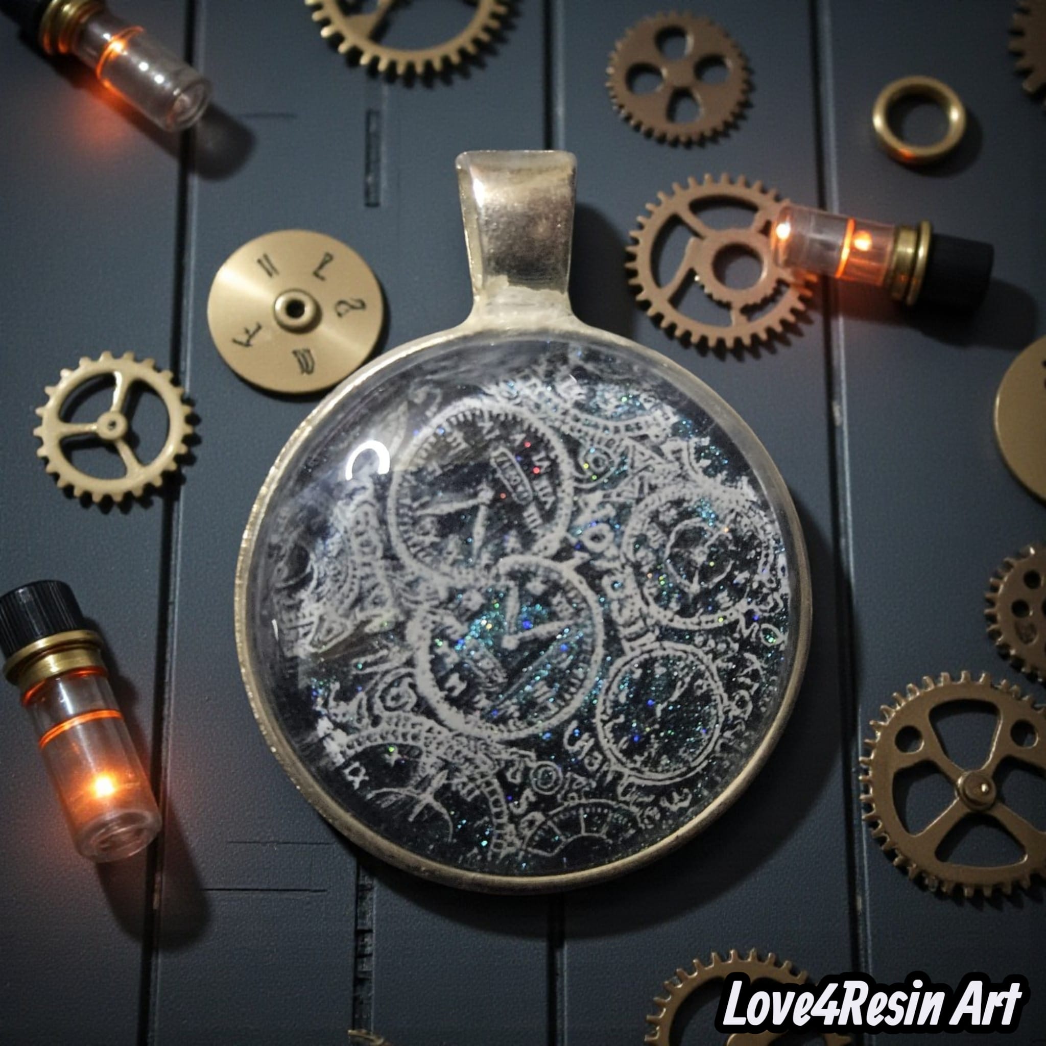 Pandantiv Chronos Whisper