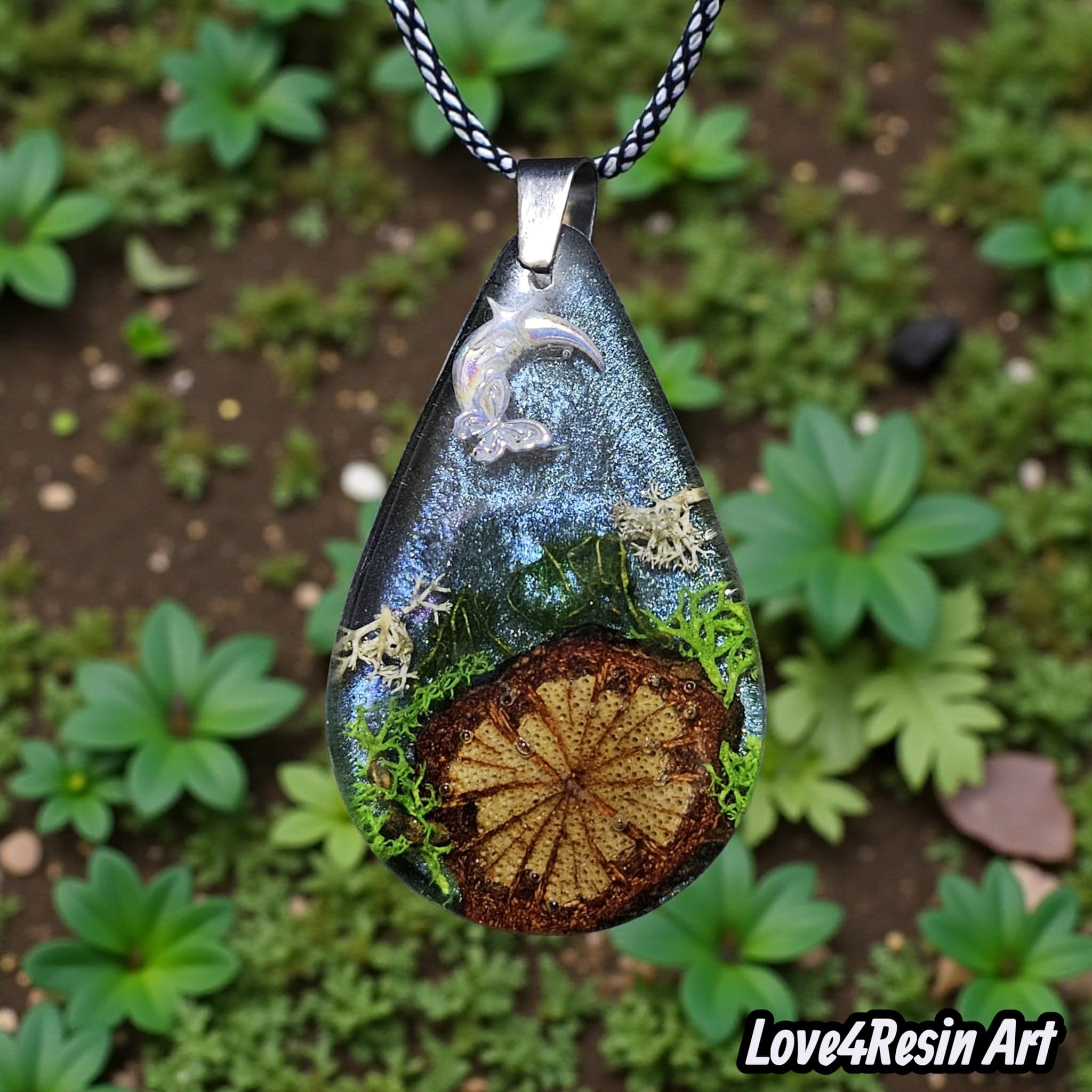 Pandantiv Forest Moon Drop